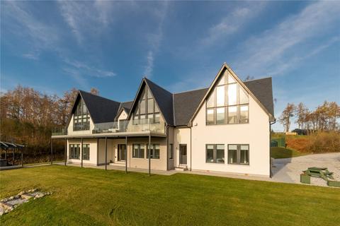 7 bed property, in Macgregor Ranch, £900,000