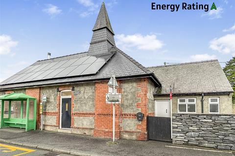 3 bed property, in Pennal, £299,500