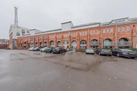 2 bed property, in Electric Wharf, £130,000