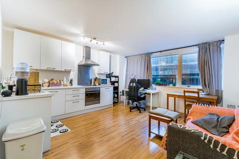 1 bed property, in Marco Island, £95,000