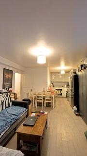1 bed property, in Archers 1 Bedroom Apartment For Sale Haysoms Close Romford RM1 4DL, £235,000