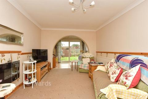 3 bed property, in Bradley Drive, £300,000
