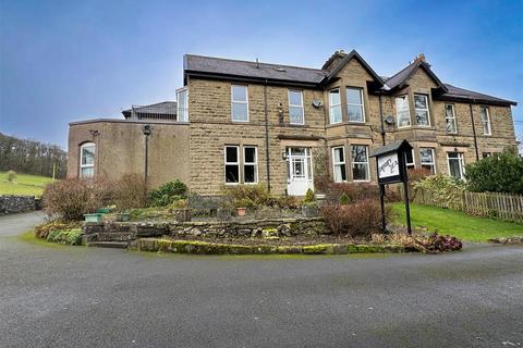 10 bed property, in White Knowle Road, £875,000