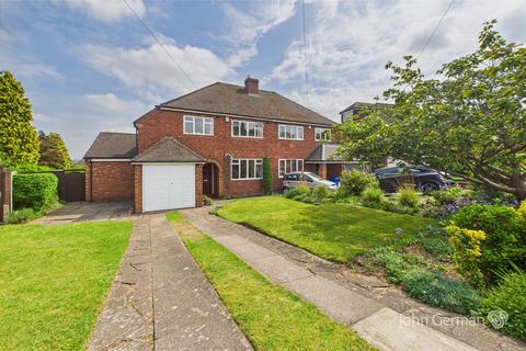 3 bed property, in Schoolfields Road, £550,000