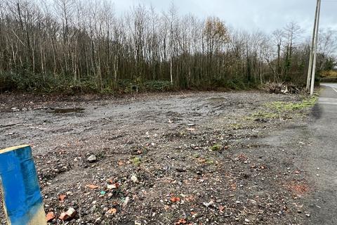 Land, in Pentwyn Road, £89,950