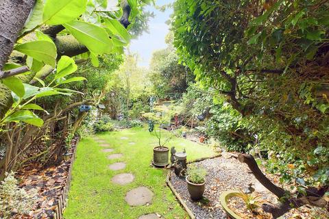 2 bed property, in The Street, £225,000
