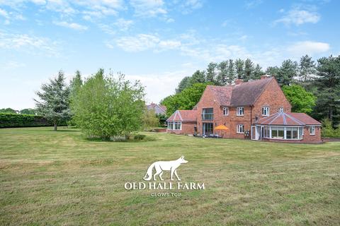 5 bed property, in Tenbury Road, £850,000
