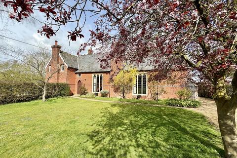 3 bed property, in The Heywood, £499,950