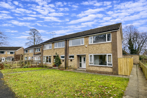3 bed property, in Boston Spa, £275,000