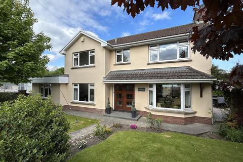 4 bed property, in South Molton, £695,000