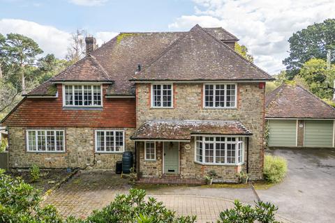 5 bed property, in Bepton, £1,350,000