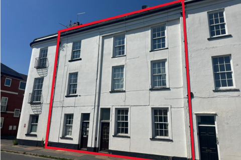 9 bed property, in Magdalen Street, £795,000