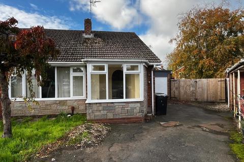 2 bed property, in Conway Close, £239,950