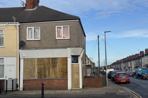 2 bed property, in Brereton Avenue, £95,000