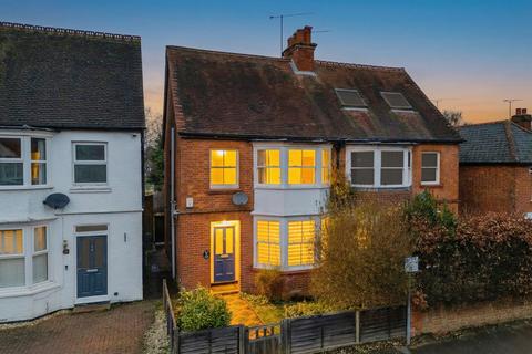 3 bed property, in Wescott Road, £475,000