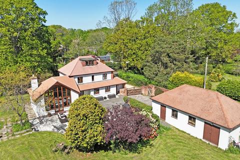 4 bed property, in Shappen Hill Lane, £1,120,000