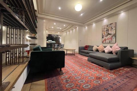 5 bed property, in Belmont Street, £2,350,000