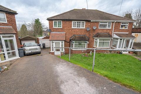 3 bed property, in Barnfield Grove, £280,000