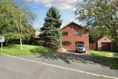 5 bed property, in Mill Lane, £525,000