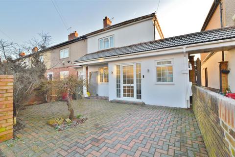 3 bed property, in Granville Avenue, £450,000