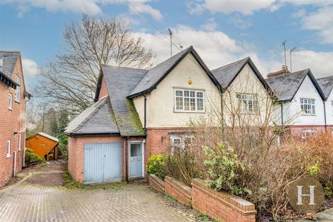 3 bed property, in High Brow, £425,000