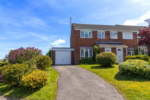 3 bed property, in Priorsfield, £385,000