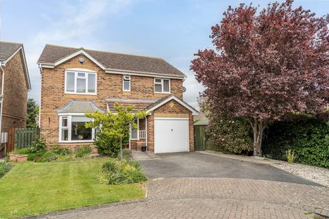 4 bed property, in Snowdrop Garth, £345,000