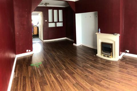 3 bed property, in Pasture Road, £374,999