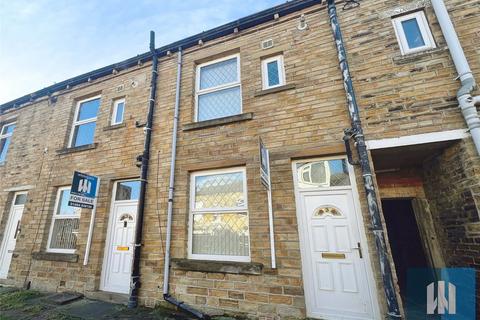 3 bed property, in Buckrose Terrace, £95,000