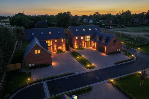 6 bed property, in Washbrook Lane, £1,150,000