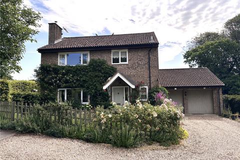 3 bed property, in The Dell, £640,000
