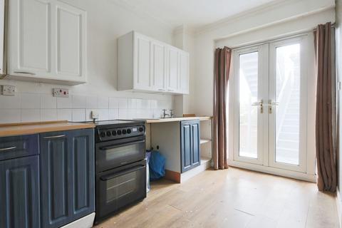 2 bed property, in West Park House, £55,000