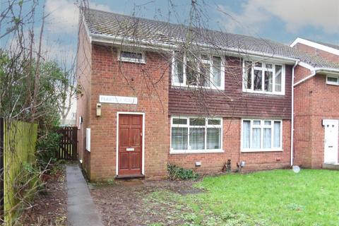 1 bed property, in Flaxton Walk, £80,000