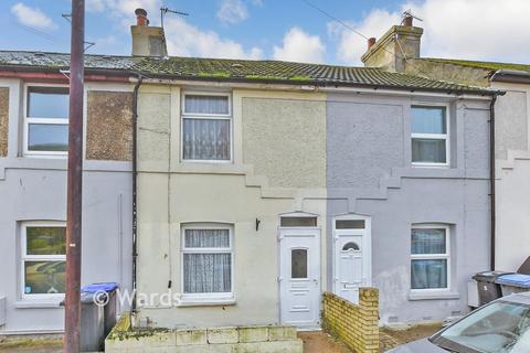 2 bed property, in Lowther Road, £130,000