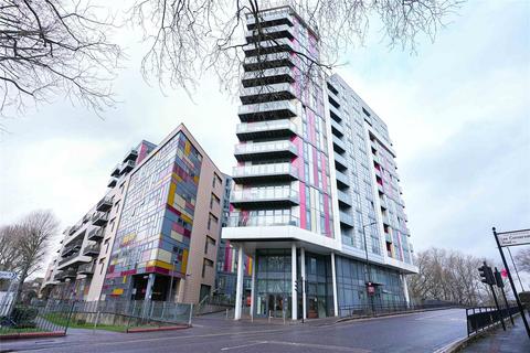 1 bed property, in Homerton Road, £260,000