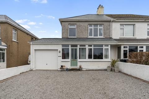 3 bed property, in St. Merryn, £490,000