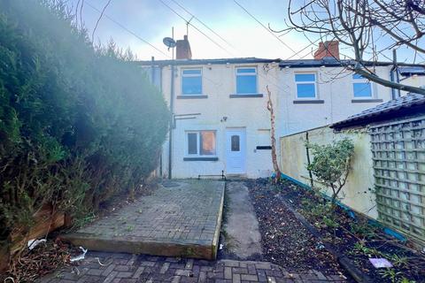 5 bed property, in Newcastle Terrace, £139,950