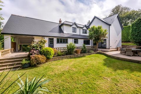 5 bed property, in Broadwater Down, £1,800,000