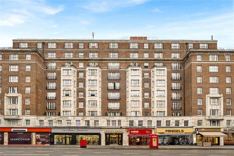 2 bed property, in Edgware Road, £650,000