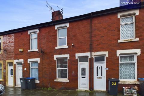 2 bed property, in Chester Road, £50,000