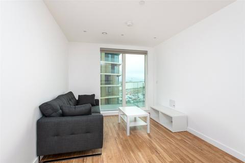 1 bed property, in Chatham Waters, £168,000
