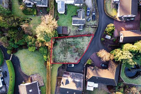 Land, in Braefoot Lane, £65,000