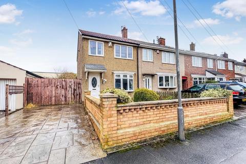 3 bed property, in Tempest Road, £95,000