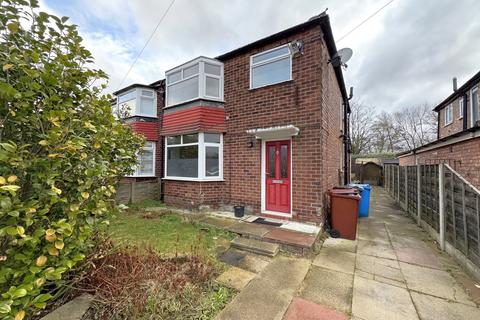 3 bed property, in Morningside Drive, £260,000