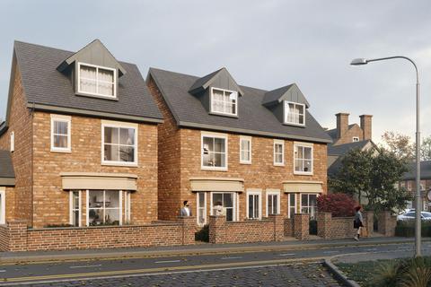 4 bed property, in Mill Street, £495,000