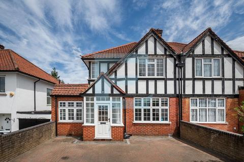 3 bed property, in Ellesmere Avenue, £700,000