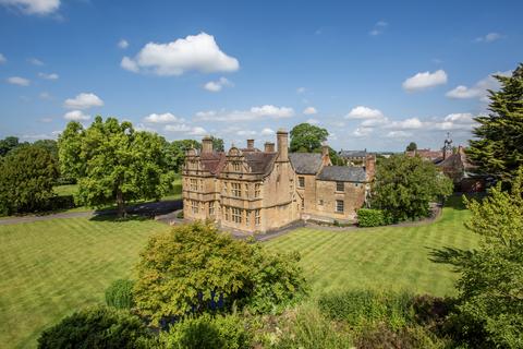 10 bed property, in Thorne, £3,500,000