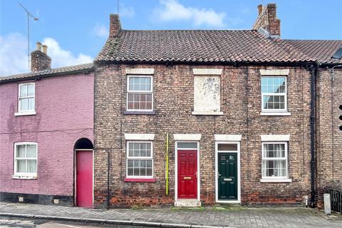 2 bed property, in Skellgarths, £110,000
