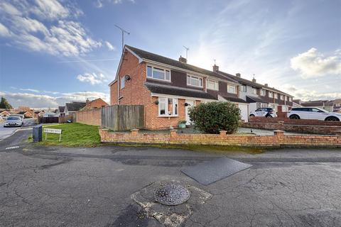 4 bed property, in Boness Road, £400,000