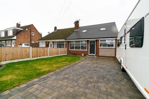 5 bed property, in Ormskirk L39, £400,000